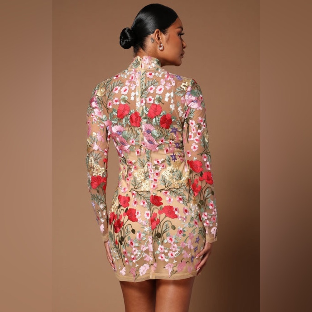 Fashion Nova Floral Embroidered Mesh Mini Dress Nude Long Sleeve Size M NWT - Picture 2 of 5